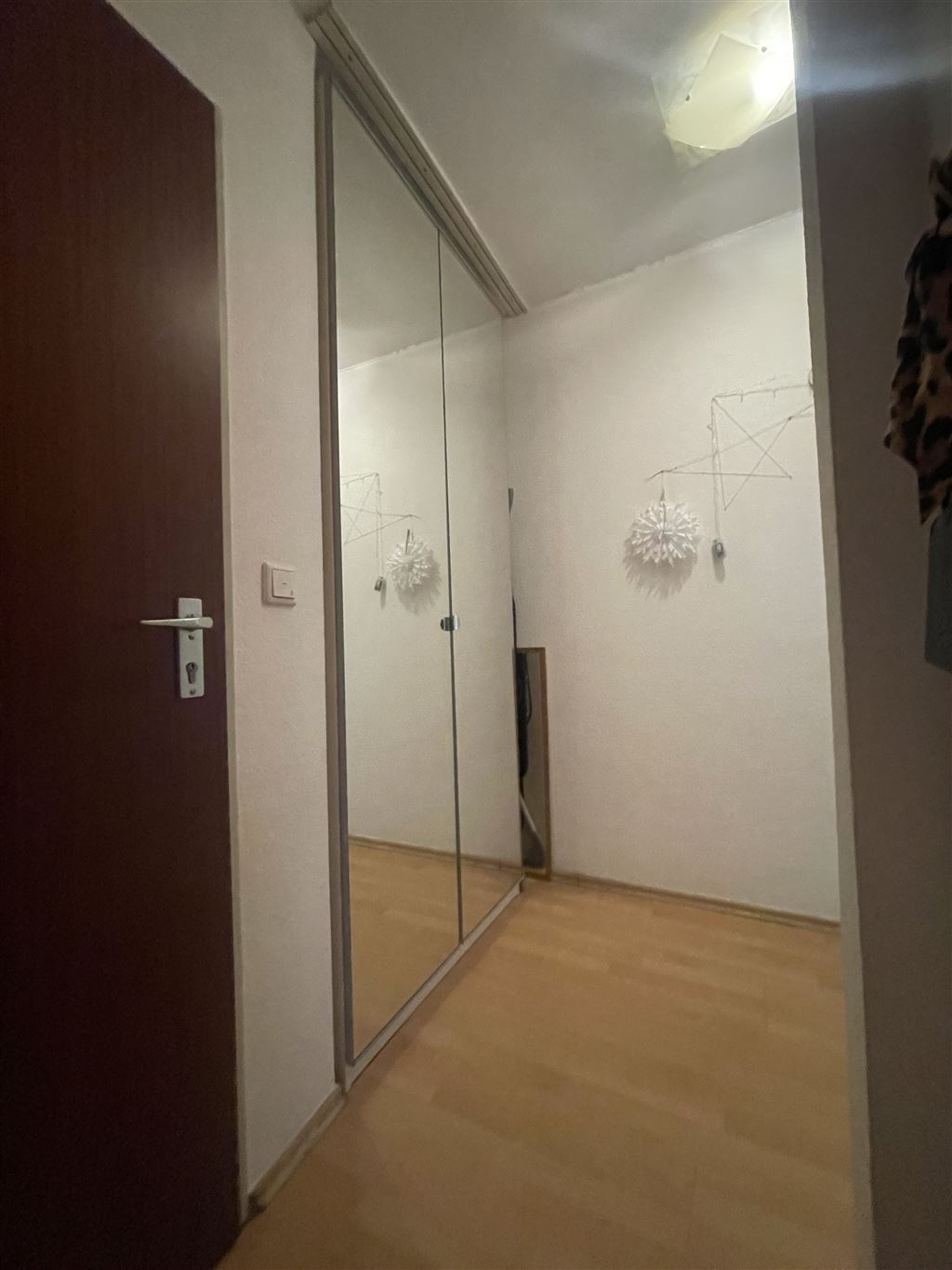 Zentrale Gelegenheit mit Potenzial – Charmante 1-Zimmer-Wohnung mit separater Küche im Herzen von Stein