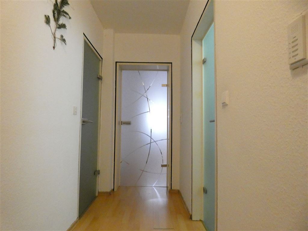 Zentrale Gelegenheit mit Potenzial – Charmante 1-Zimmer-Wohnung mit separater Küche im Herzen von Stein