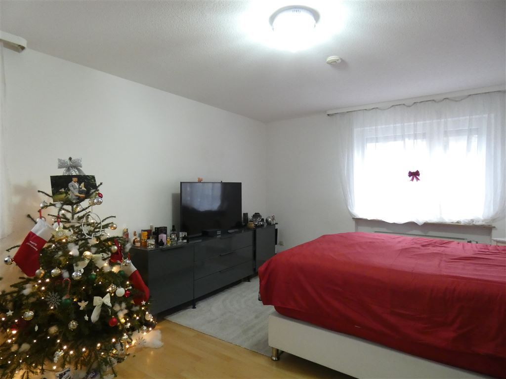 Zentrale Gelegenheit mit Potenzial – Charmante 1-Zimmer-Wohnung mit separater Küche im Herzen von Stein