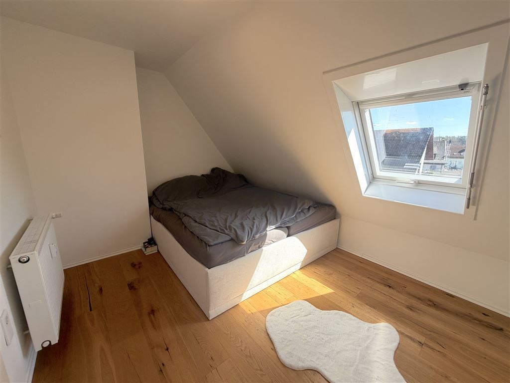 Top geschnittene 2-Zimmer-Dachgeschosswohnung mit Balkon in Burgthann-Mimberg